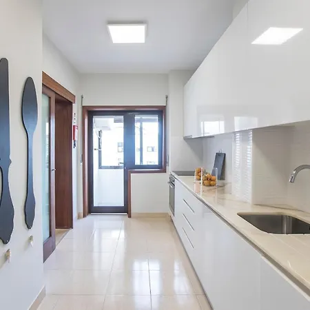 2Br Flat In Bonfim W/ Ac & Balcony By Lovelystay Porto Exterior photo